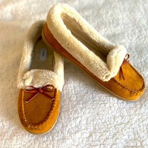 Water-Repellent Faux-Fur-Lined Moccasin Slippers